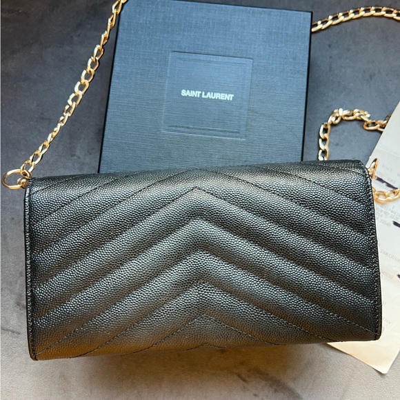 YSL monogram cassandre wallet on chain - Picture 8 of 16